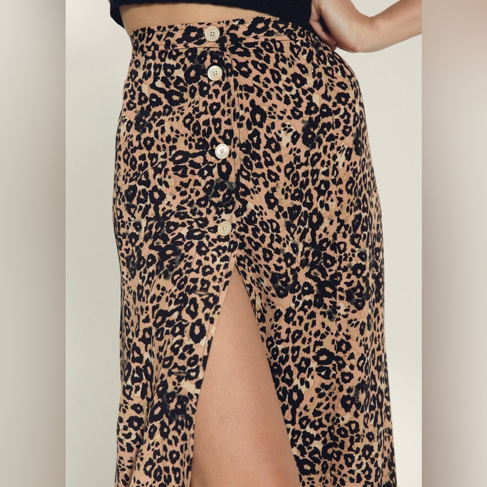 WILFRED Amelie Skirt Midi Button Front Slip Slit Leopard Animal Print Aritzia 6
